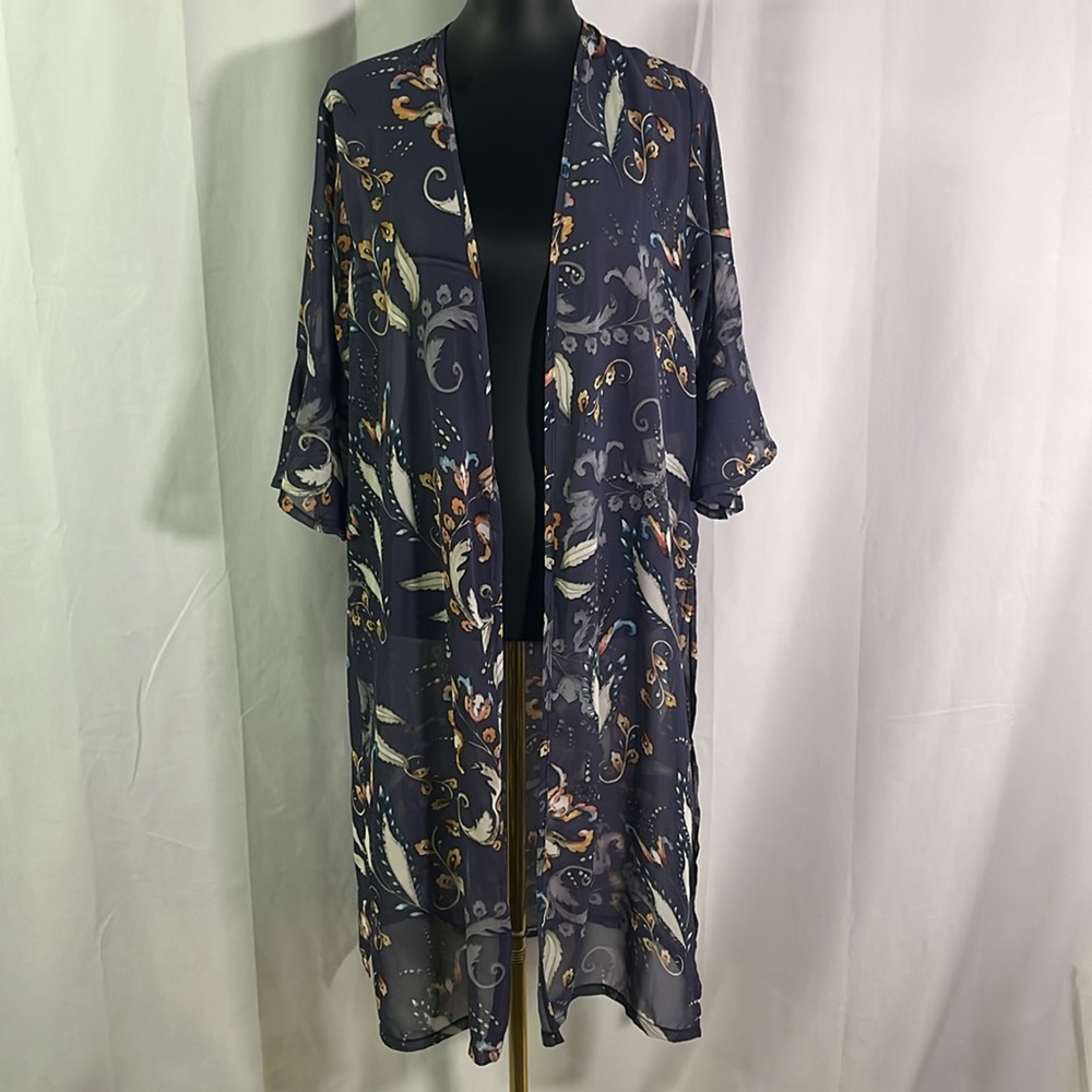 🛍 6 for $35 • Do Everything In Love Purple Floral Bell Sleeve Kimono Jacket